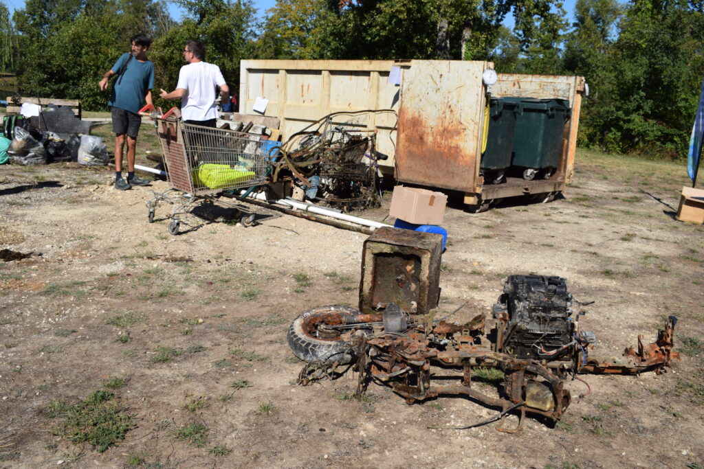 Clean River 19.09.26 World Clean Up Day - Clean River 19.06.26